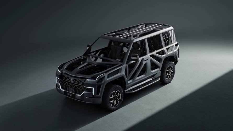 深圳296仰望U8硬派越野的科技魅力，国能汽车对传统燃油车市场的冲击